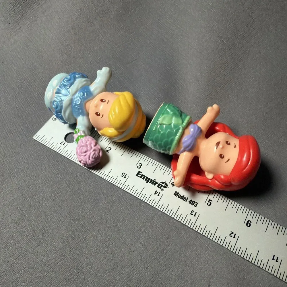 Fisher Price Disney Princess Little People -  Mermaid Ariel Cinderella-L